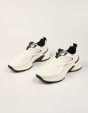 ZAPATILLAS CALVIN KLEIN HIKE RUN WHITE HW0HW03002 en color Blanco