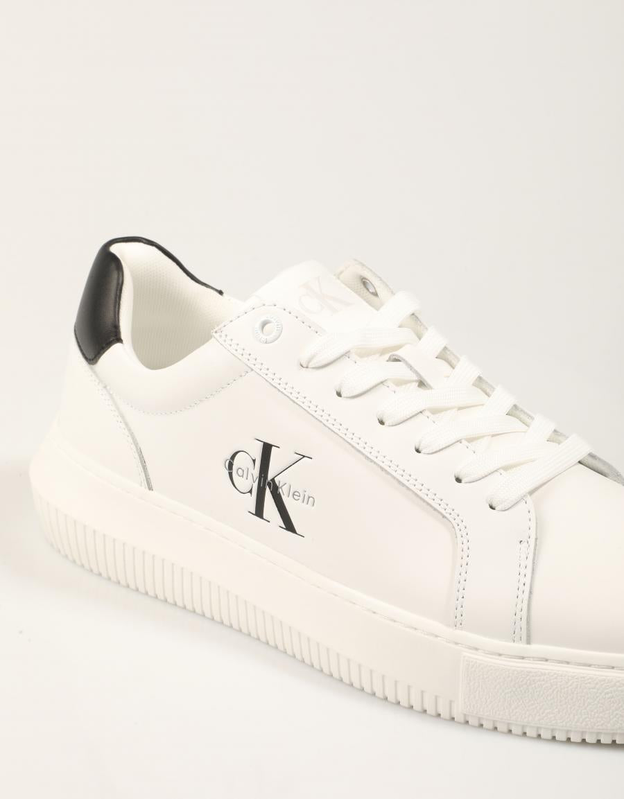 ZAPATILLAS CALVIN KLEIN CHUNKY CUPSOLE WHITE YM0YM01317 en color Blanco