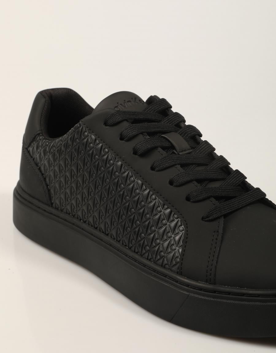 ZAPATILLAS CALVIN KLEIN CUPSOLE BLACK YM0YM01431 en color Negro