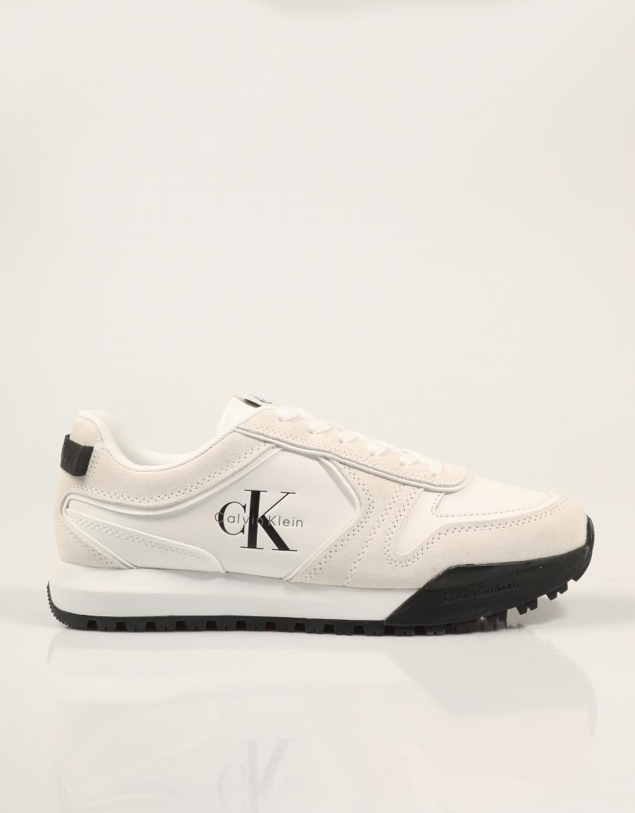 ZAPATILLAS CALVIN KLEIN TOOTHY RUNNER WHITE YM0YM01461 en color Blanco