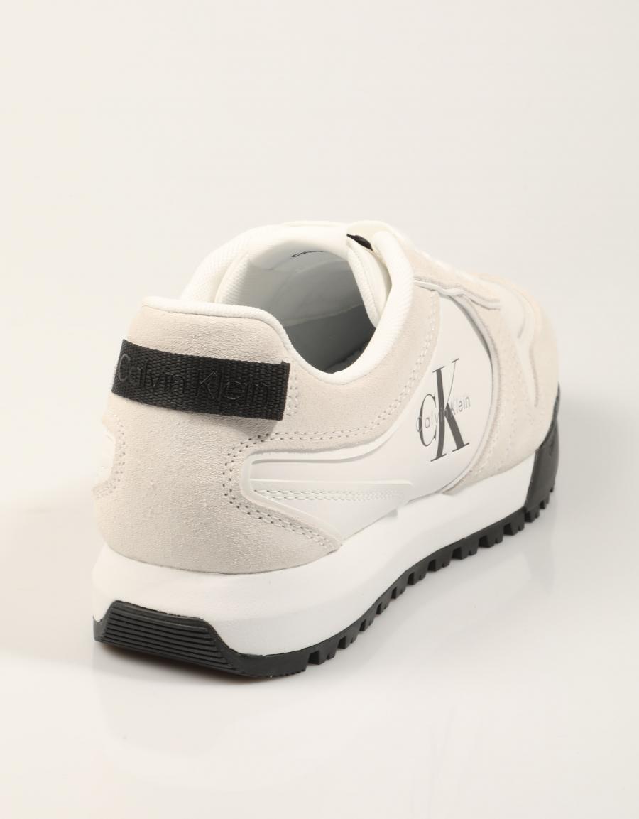 ZAPATILLAS CALVIN KLEIN TOOTHY RUNNER WHITE YM0YM01461 en color Blanco