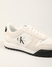ZAPATILLAS CALVIN KLEIN TOOTHY RUNNER WHITE YM0YM01461 en color Blanco