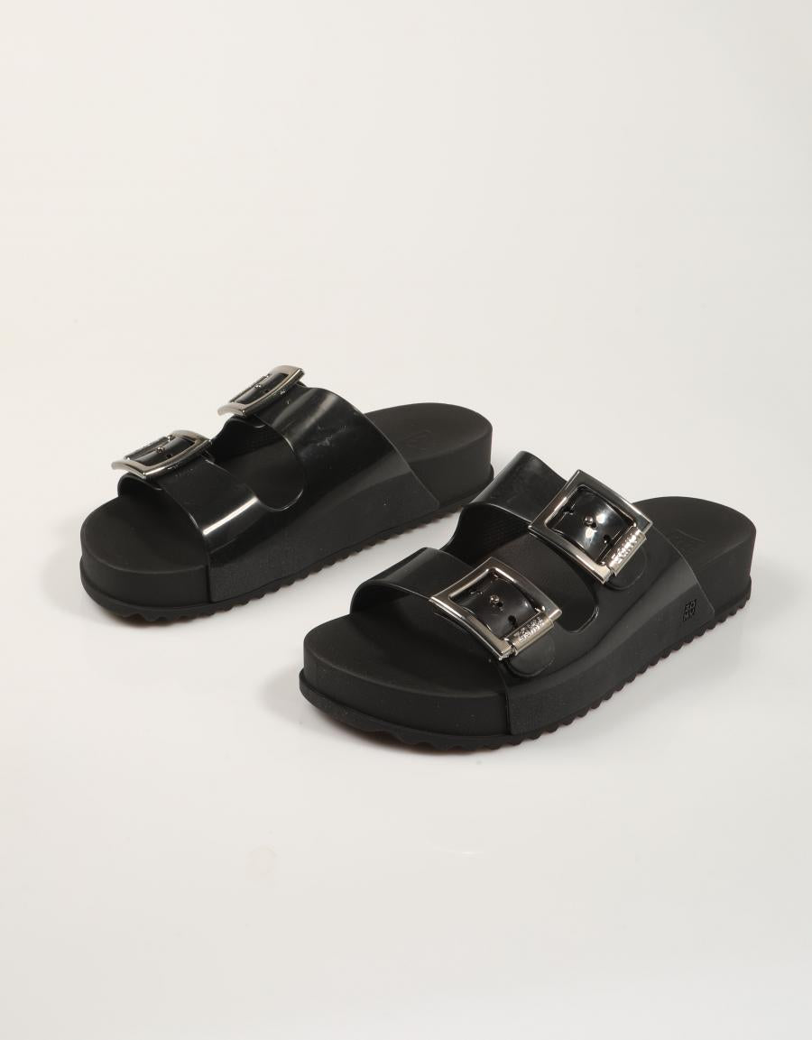 SANDALIAS ZAXY PALA HEBILLAS BLACK en color Negro
