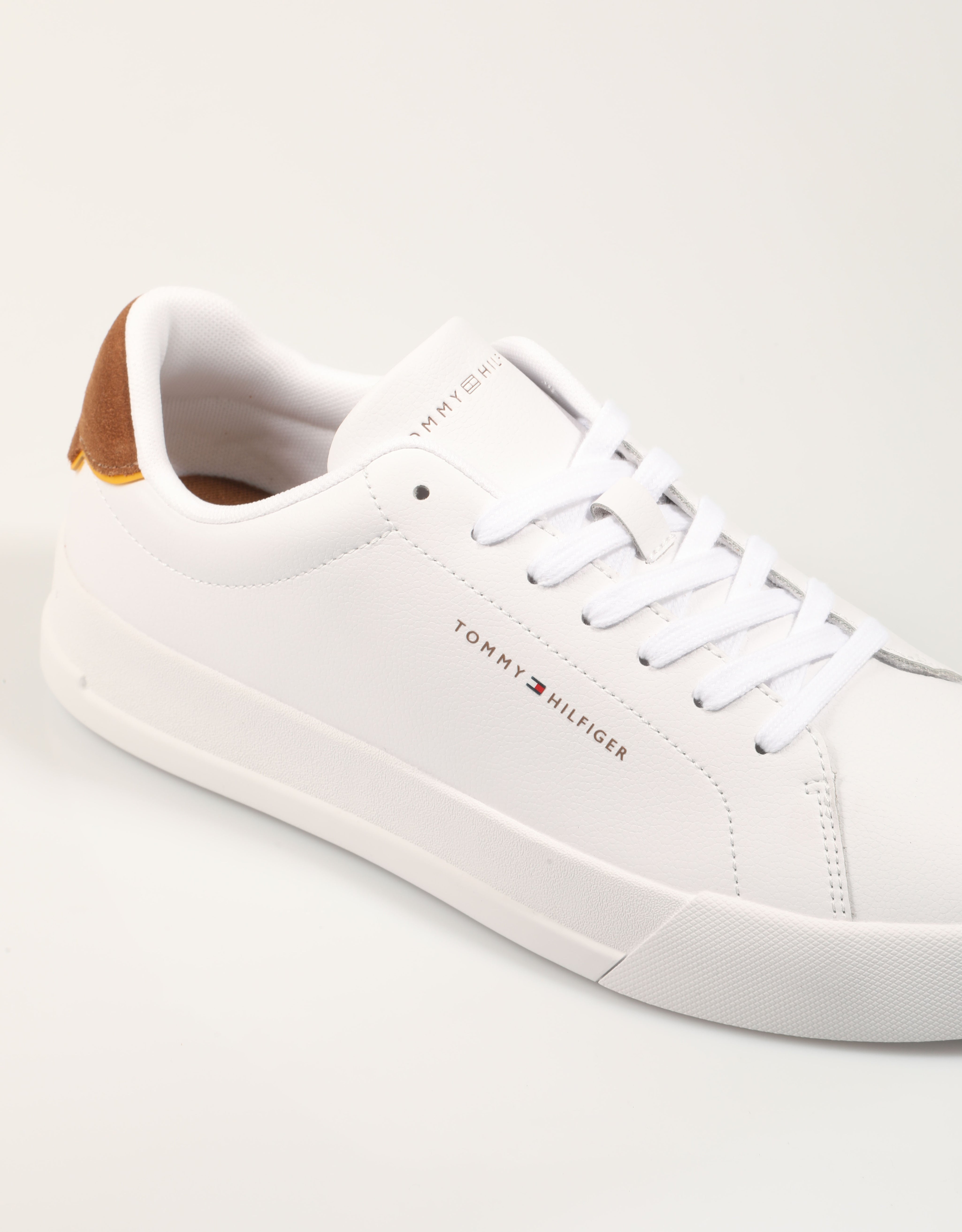 TOMMY HILFIGER COURT WHITE FM0FM05367 91012