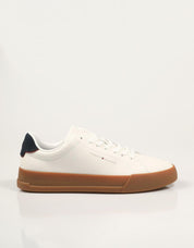 ZAPATILLAS TOMMY HILFIGER COURT WHITE FM0FM05367 en color Blanco