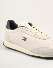 ZAPATILLAS TOMMY HILFIGER RETRO RUNNER WHITE RWB EM0EM01763 en color Blanco