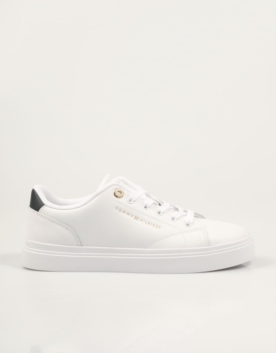 ZAPATILLAS TOMMY HILFIGER SNEAKER WHITE FW0FW09105 en color Blanco