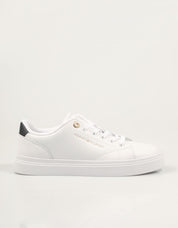 ZAPATILLAS TOMMY HILFIGER SNEAKER WHITE FW0FW09105 en color Blanco