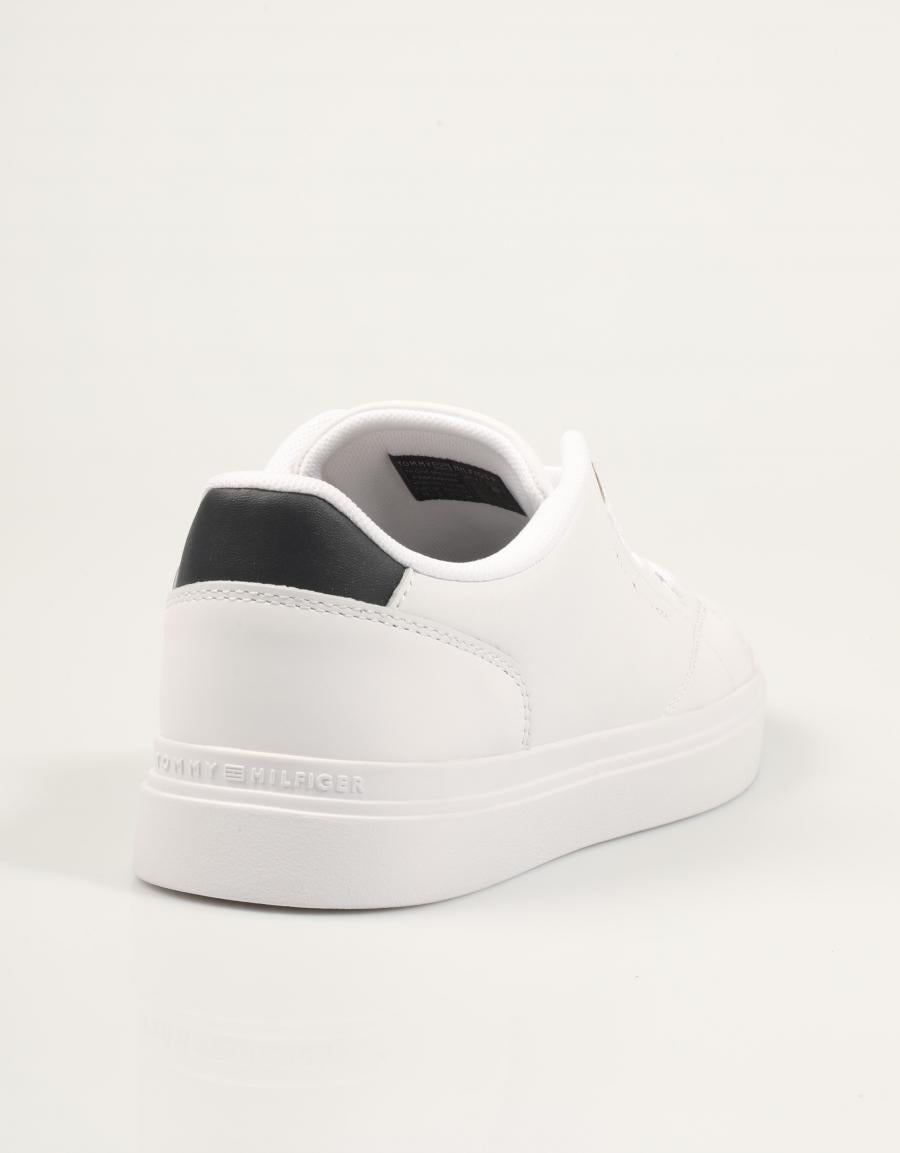 ZAPATILLAS TOMMY HILFIGER SNEAKER WHITE FW0FW09105 en color Blanco
