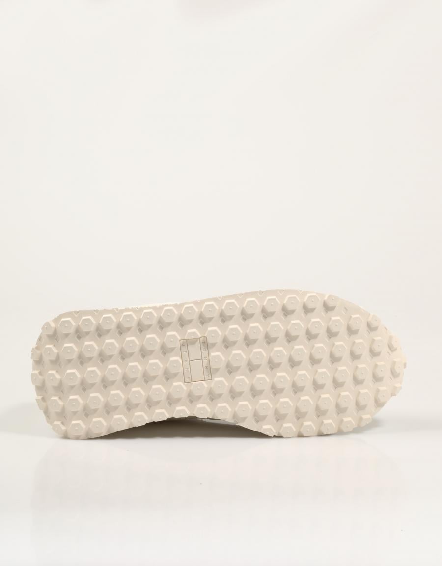 ZAPATILLAS TOMMY HILFIGER RUNNER WHITE EN0EN03097YBI en color Blanco