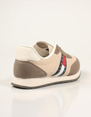 ZAPATILLAS TOMMY HILFIGER CORE CLASSIC RUNNER TAUPE EM0EM01709 en color Taupe
