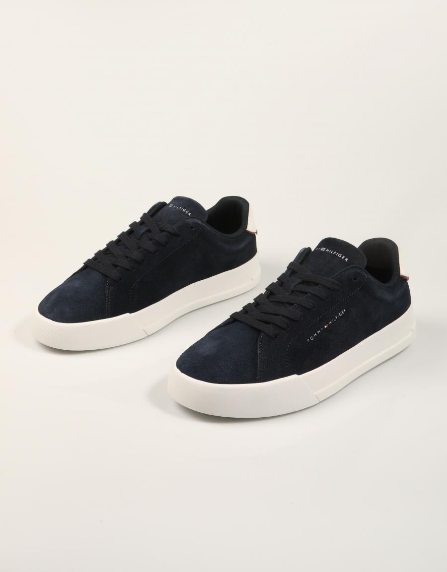ZAPATILLAS TOMMY HILFIGER TH COURT SUEDE RWB FM0FM05716 en color Azul marino