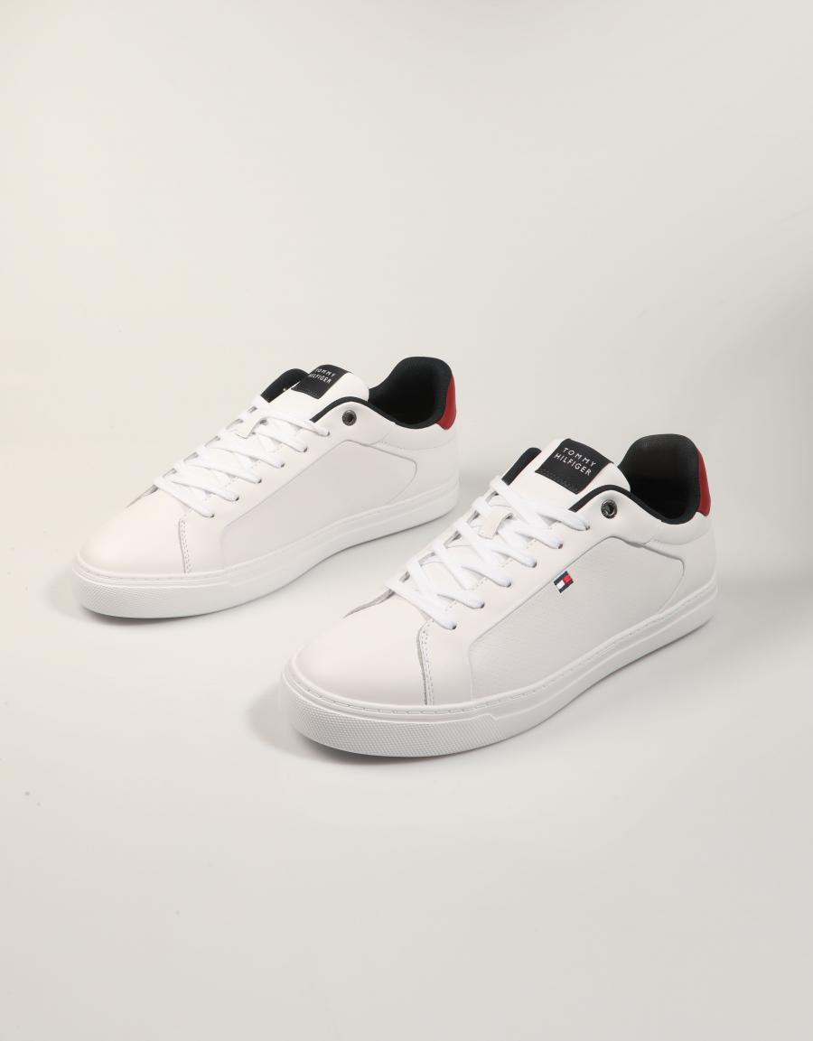 ZAPATILLAS TOMMY HILFIGER LIGHT SNEAKER RWB FM0FM05981 en color Blanco