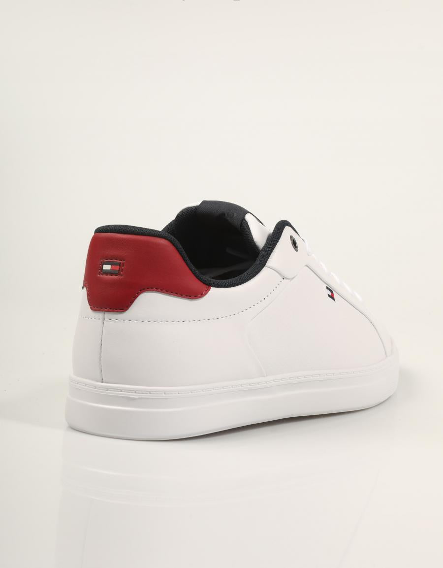 ZAPATILLAS TOMMY HILFIGER LIGHT SNEAKER RWB FM0FM05981 en color Blanco