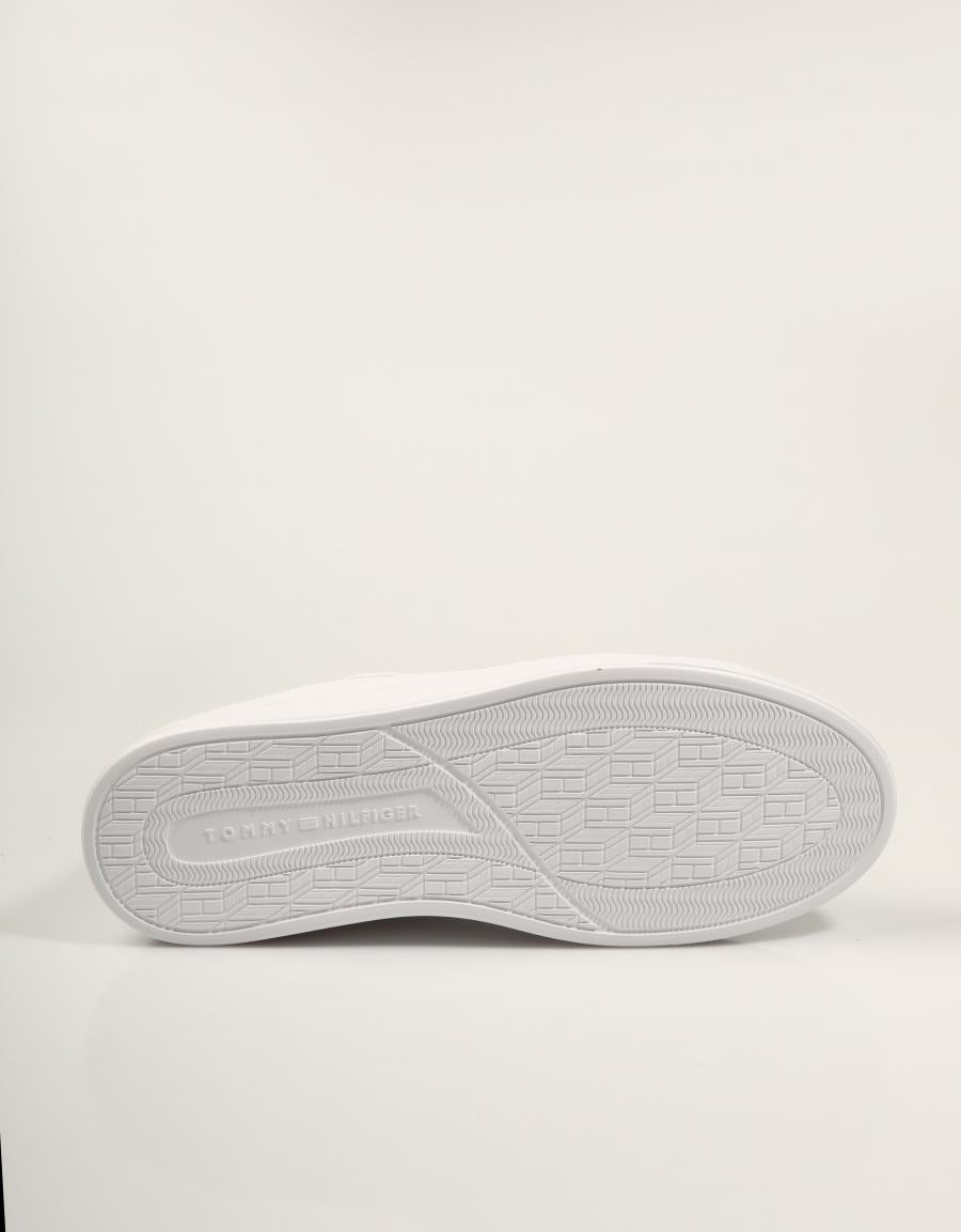 ZAPATILLAS TOMMY HILFIGER LIGHT SNEAKER RWB FM0FM05981 en color Blanco