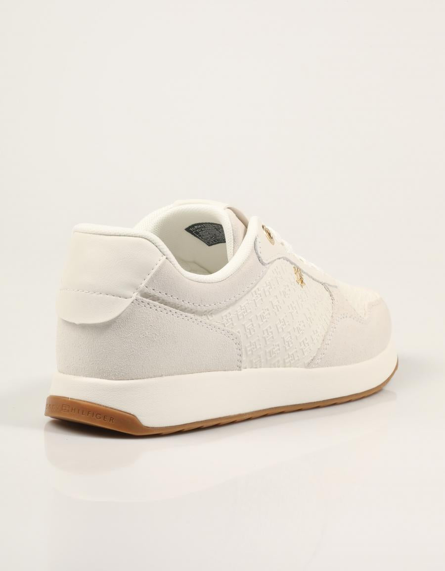 ZAPATILLAS TOMMY HILFIGER RUNNER MONOGRAM ECRU FW0FW09586 en color Blanco