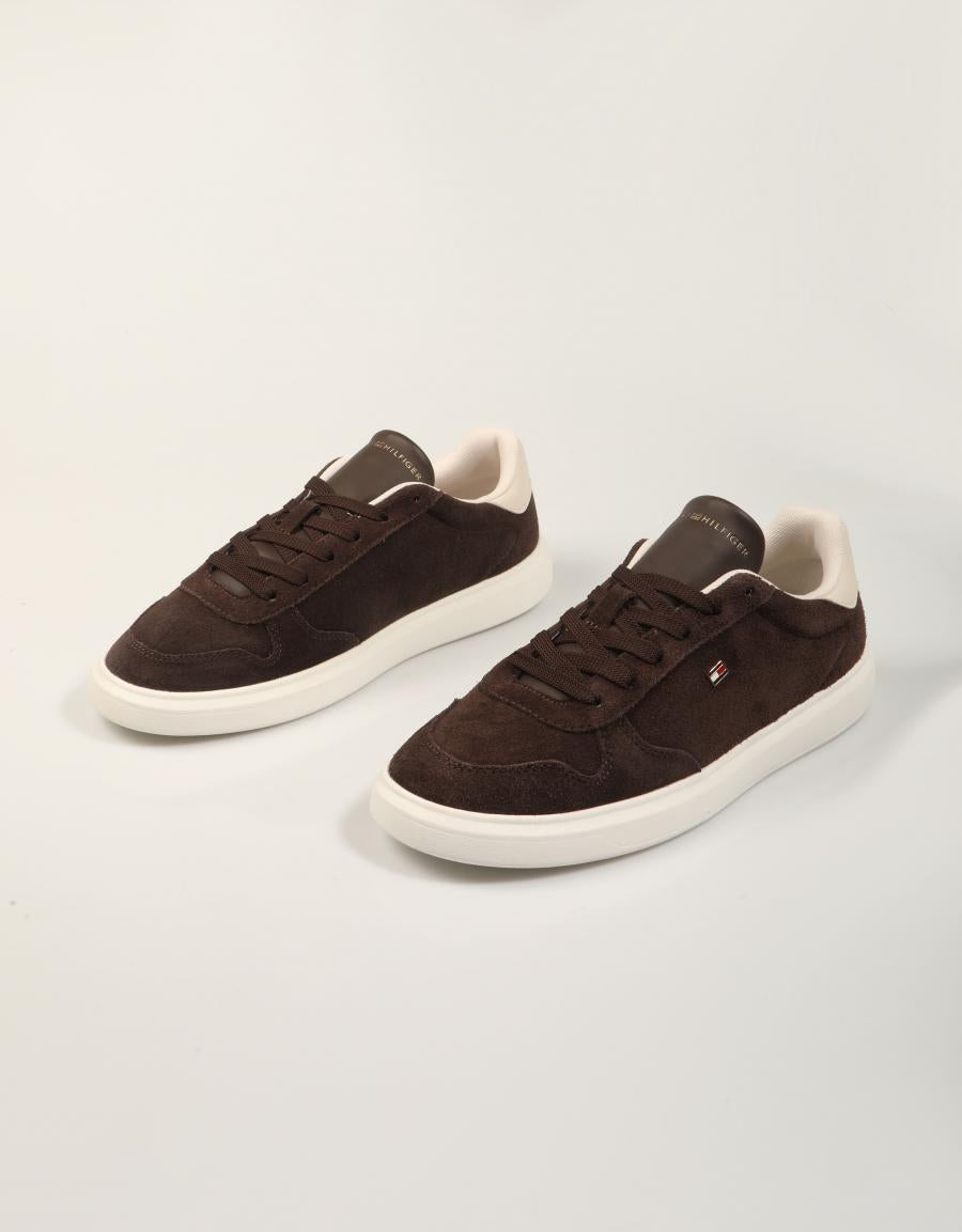 ZAPATILLAS TOMMY HILFIGER ICON COURT L.SUEDE BROWN FW0FW09593 en color Marron