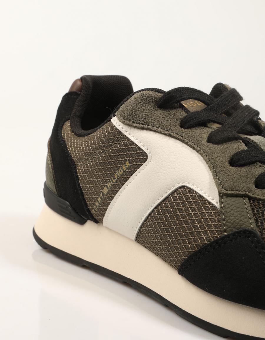 ZAPATILLAS TOMMY HILFIGER CORE MIX RUNNER P.OLIVE FM0FM06001 en color Kaki