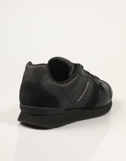 ZAPATILLAS TOMMY HILFIGER CORE LTH RUNNER BLACK FM0FM06002 en color Negro
