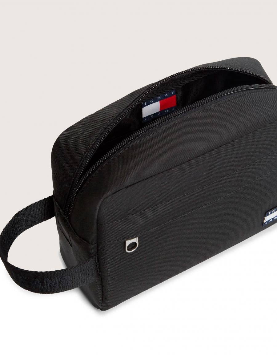 NECESER TOMMY HILFIGER DAILY WASHBAG BLACK AM0AM14633 en color Negro