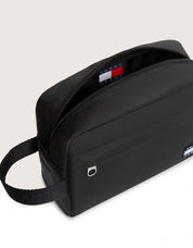 NECESER TOMMY HILFIGER DAILY WASHBAG BLACK AM0AM14633 en color Negro