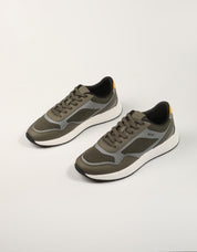 ZAPATILLAS BOSS TITANIUM RUNNER O.GREEN 50568928 en color Kaki