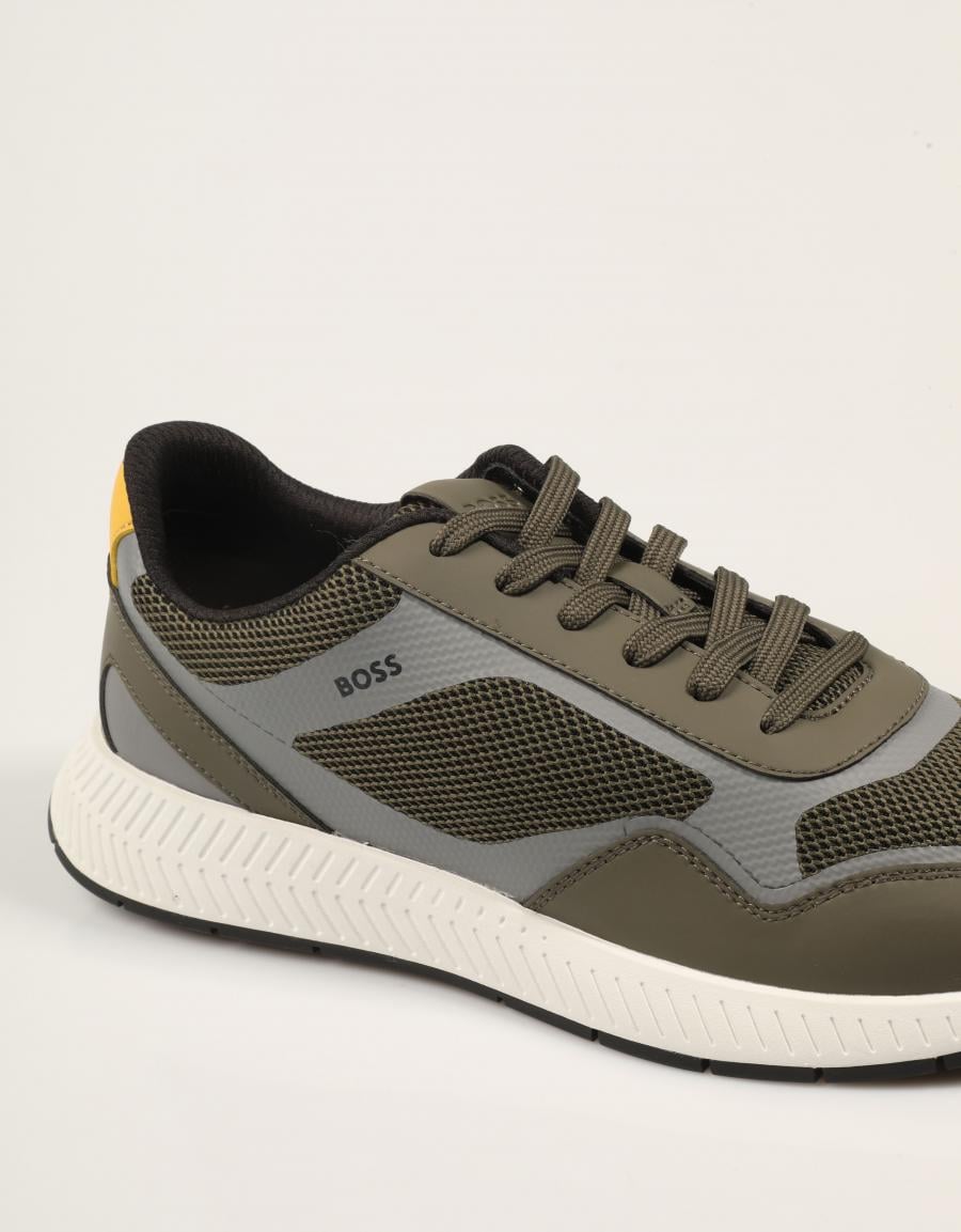 ZAPATILLAS BOSS TITANIUM RUNNER O.GREEN 50568928 en color Kaki