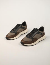 ZAPATILLAS BOSS TITANIUM RUNN BROWN 50573555 en color Marron