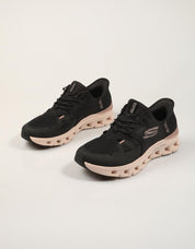 ZAPATILLAS SKECHERS SLIP INS GLIDE STEP BLACK 150438 en color Negro