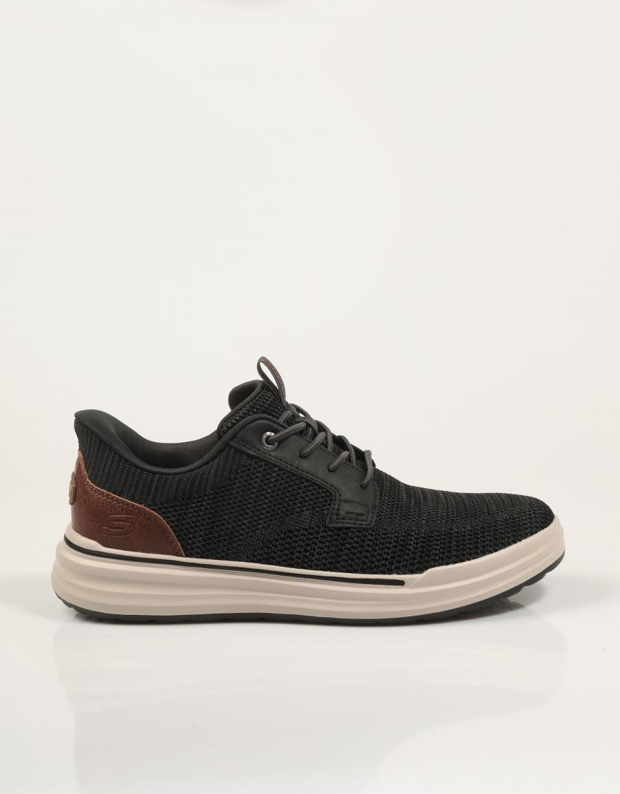 ZAPATILLAS SKECHERS SLIP INS BLACK 211196 en color Negro