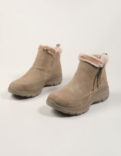 BOTINES SKECHERS RELAXED FIT TAUPE 167862 en color Taupe