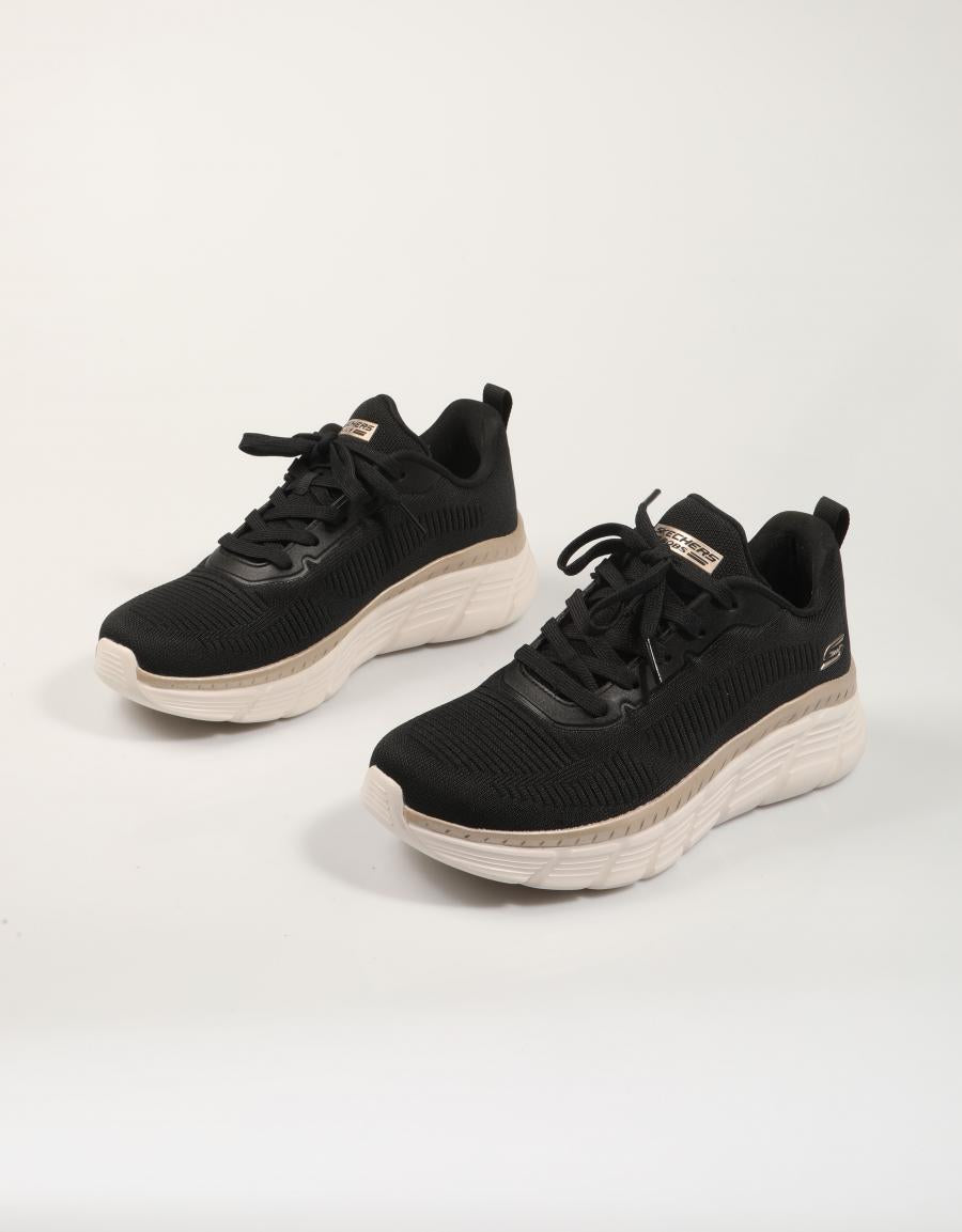 ZAPATILLAS SKECHERS BOBS SPORT BLACK 117385 en color Negro