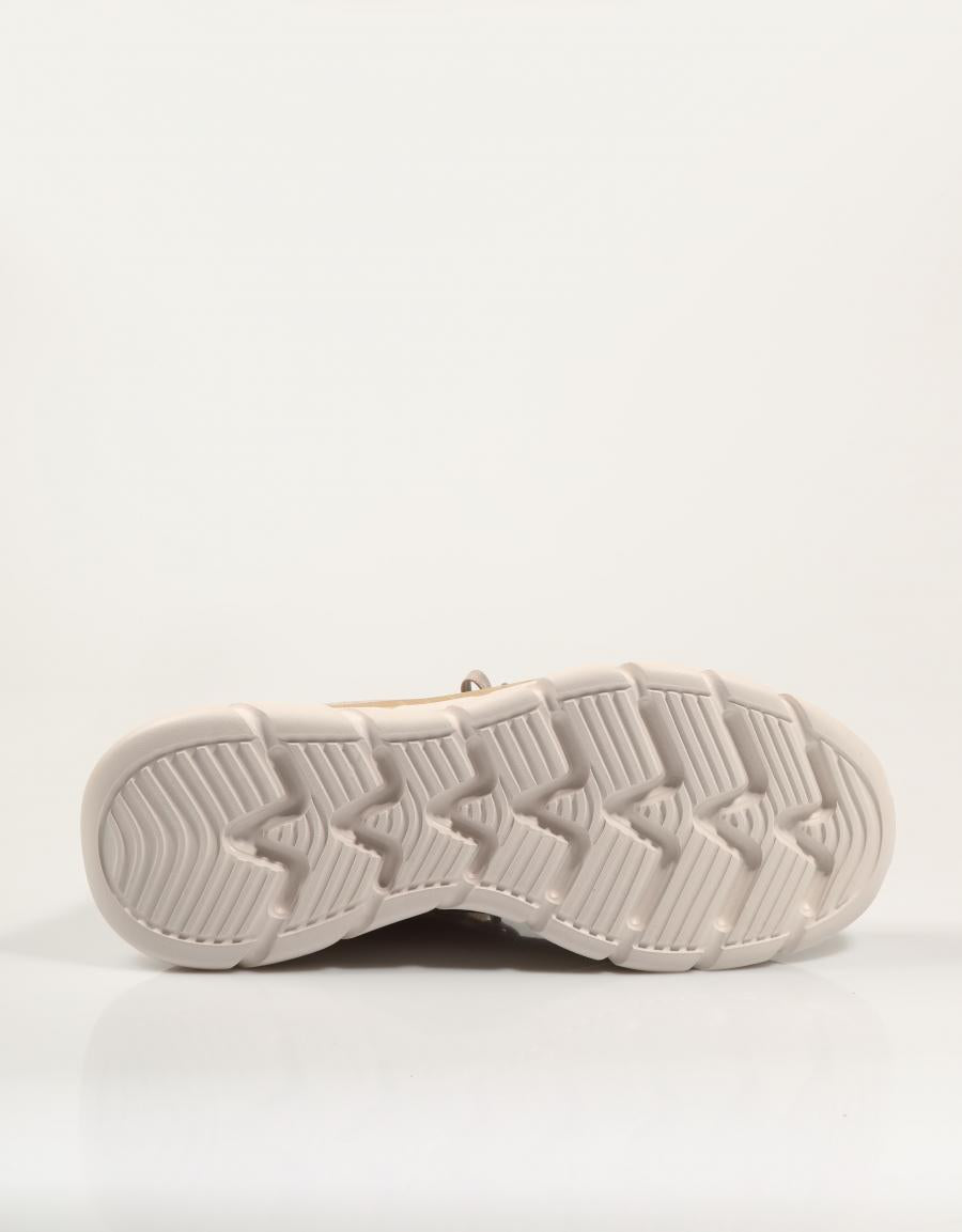 ZAPATILLAS SKECHERS BOBS SPORT TAUPE 117385 en color Taupe