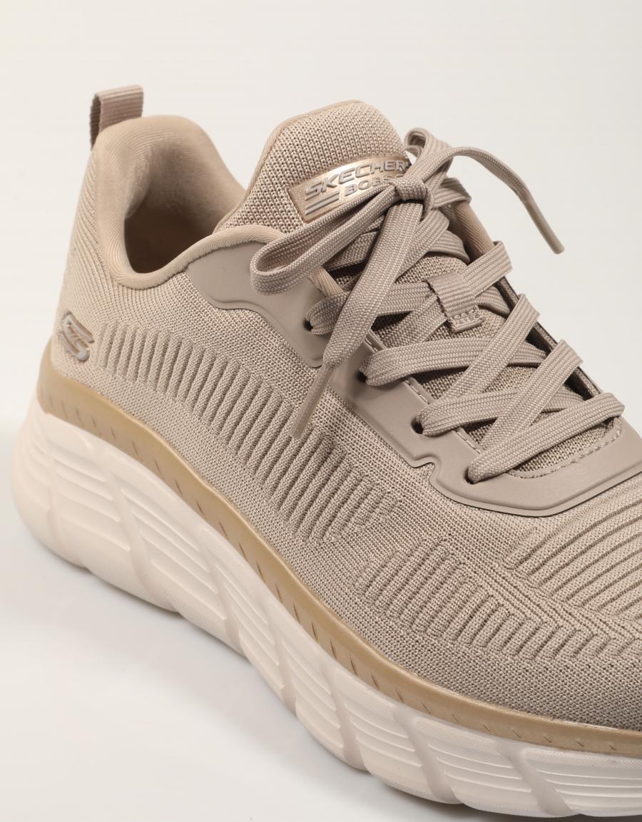 ZAPATILLAS SKECHERS BOBS SPORT TAUPE 117385 en color Taupe