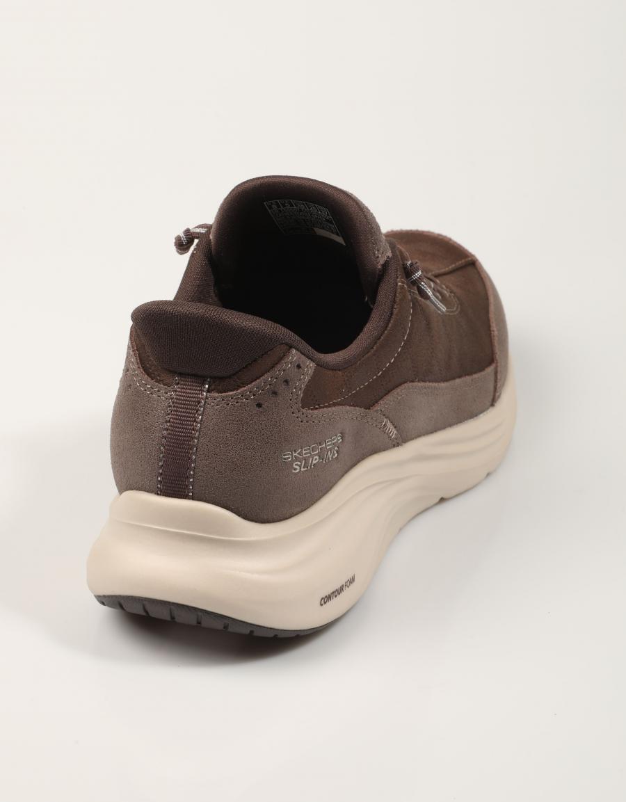 ZAPATILLAS SKECHERS SLIP INS CHOCOLATE 150507 en color Marron