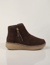 BOTINES SKECHERS RELAXED FIT CHOOLATE 169086 en color Marron