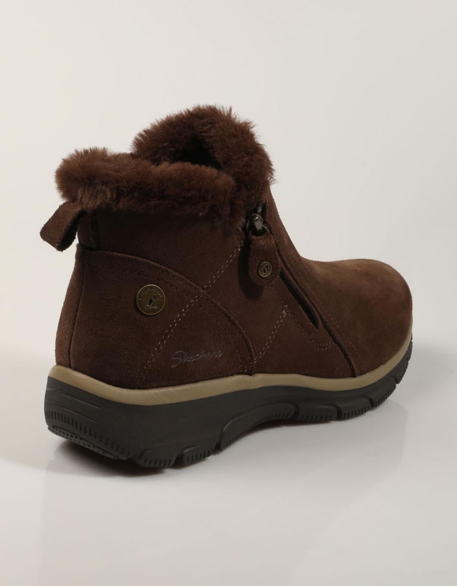 BOTINES SKECHERS WATERPROFF CHOCLOATE 168042 en color Marron