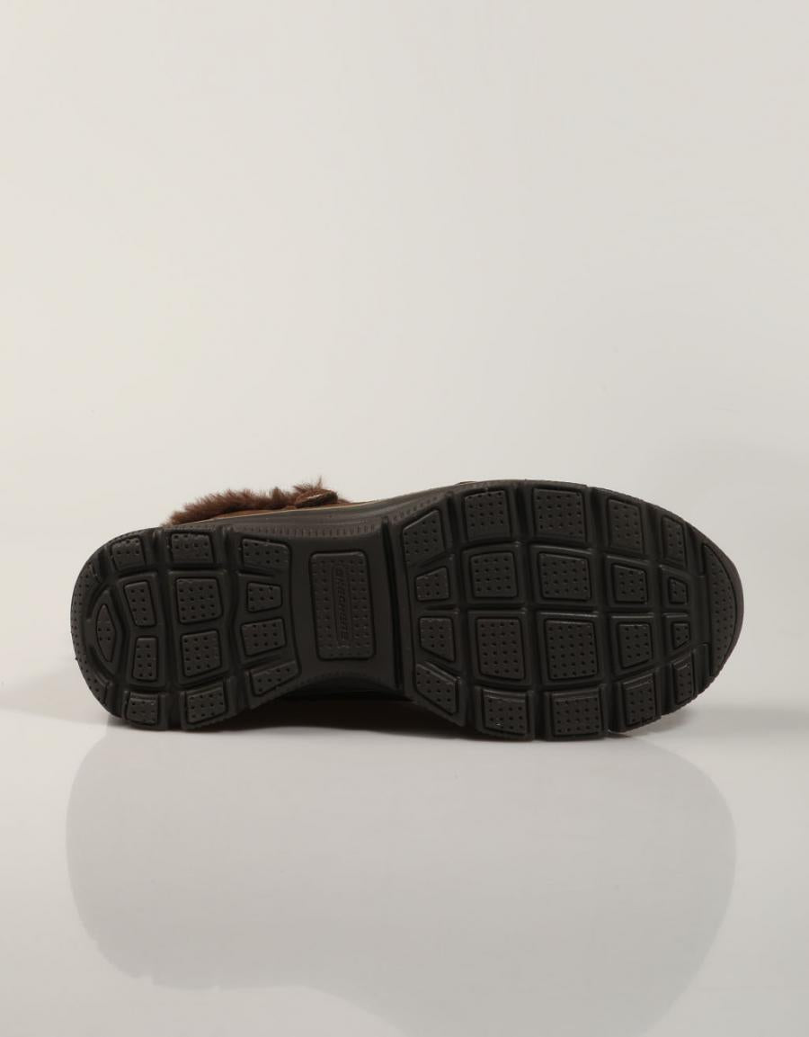 BOTINES SKECHERS WATERPROFF CHOCLOATE 168042 en color Marron