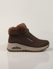BOTINES SKECHERS UNO RUGGED CHOCOLATE 190285 en color Marron