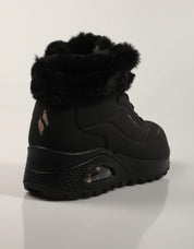 BOTINES SKECHERS UNO RUGGED BLACK 190285 en color Negro