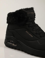 BOTINES SKECHERS UNO RUGGED BLACK 190285 en color Negro