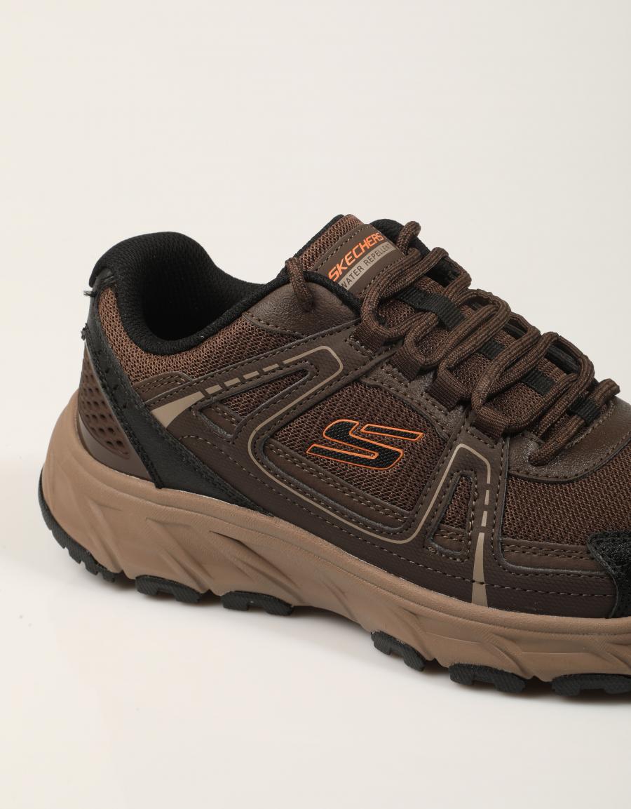 ZAPATILLAS SKECHERS HILLCREST BROWN 237806 en color Marron