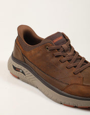 ZAPATOS SKECHERS ARCH FIT DARK BROWN 205656 en color Marron