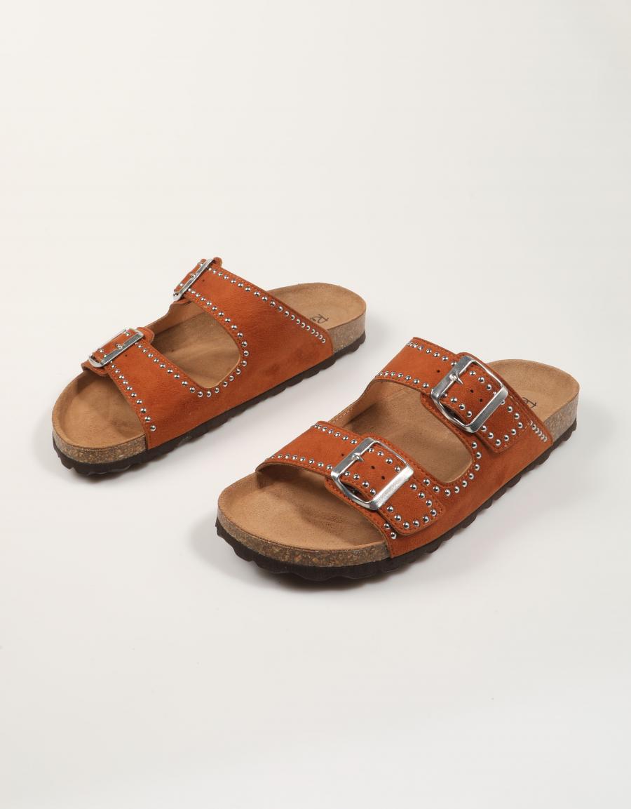 SANDALIAS REBECCA HOPE 2 HEBILLAS REMACHES CUOIO en color Cuero
