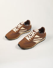 ZAPATILLAS PEPE JEANS JASON BRAND TOBACCO PMS400043 en color Marron