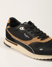 ZAPATILLAS PEPE JEANS BEXLEY ES.PMS400047 BLACK en color Negro