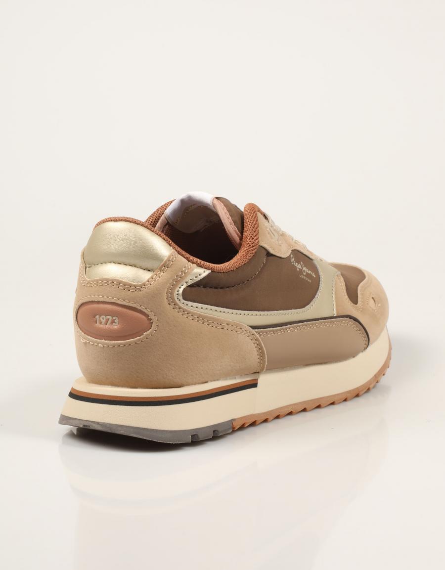 ZAPATILLAS PEPE JEANS BEXLEY ESSENCE PLS400039 C.BROWN en color Marron
