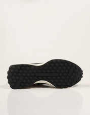 ZAPATILLAS PEPE JEANS LUCKY FIERCE PLS600067 BLACK en color Negro