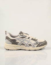ZAPATILLAS ASICS GEL NUOBIKI GREY 1203A536 en color Gris
