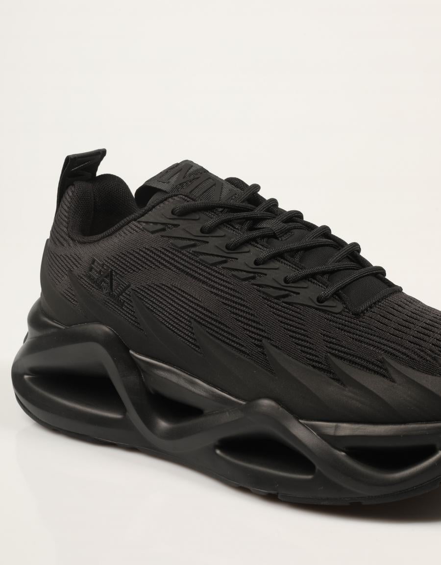 ZAPATILLAS ARMANI EA7 INFINITY BLACK AF18442 en color Negro